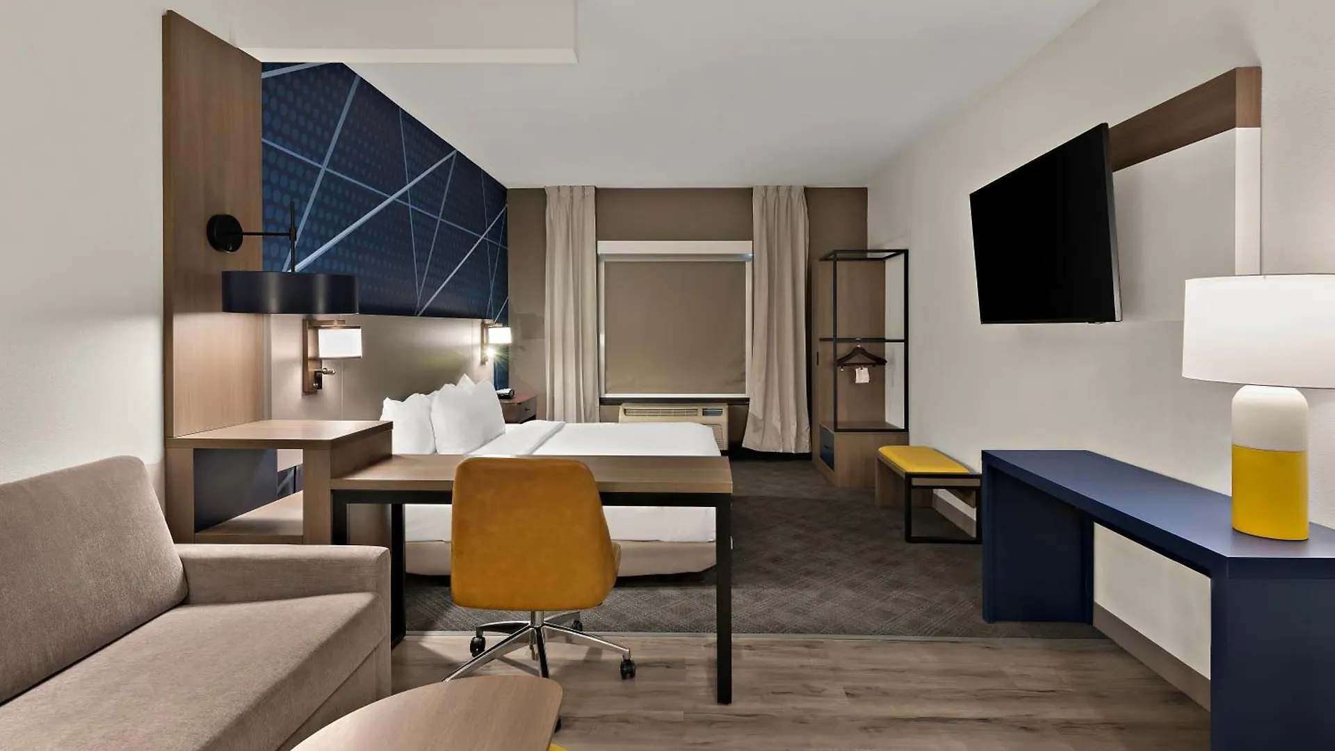 Comfort Suites Columbus East Broad